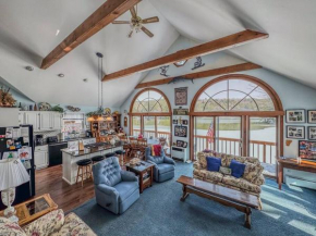Four Season Ski, Lake & Golf Home on Lake Rescue